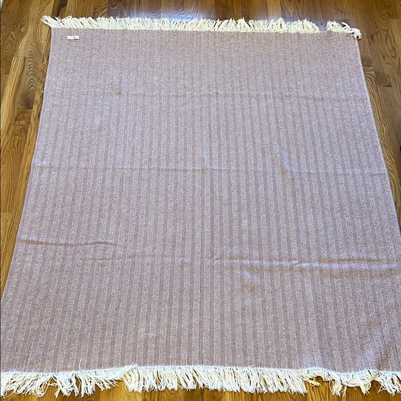 SFERRA Burgundy and Ivory Herringbone Throw - Picture 2 of 5